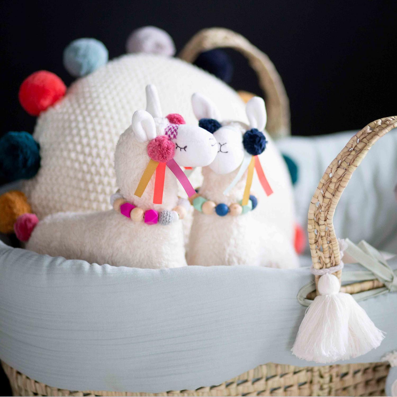 Big Musical Lama Girl - Kikadu